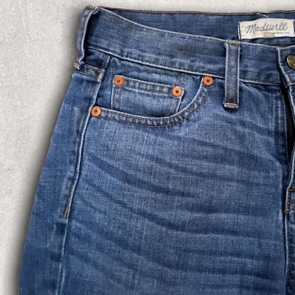 Madewell | High-Rise Denim Shorts TENCEL™ Denim Edition Size 24 in Quintell Wash - Picture 3 of 6